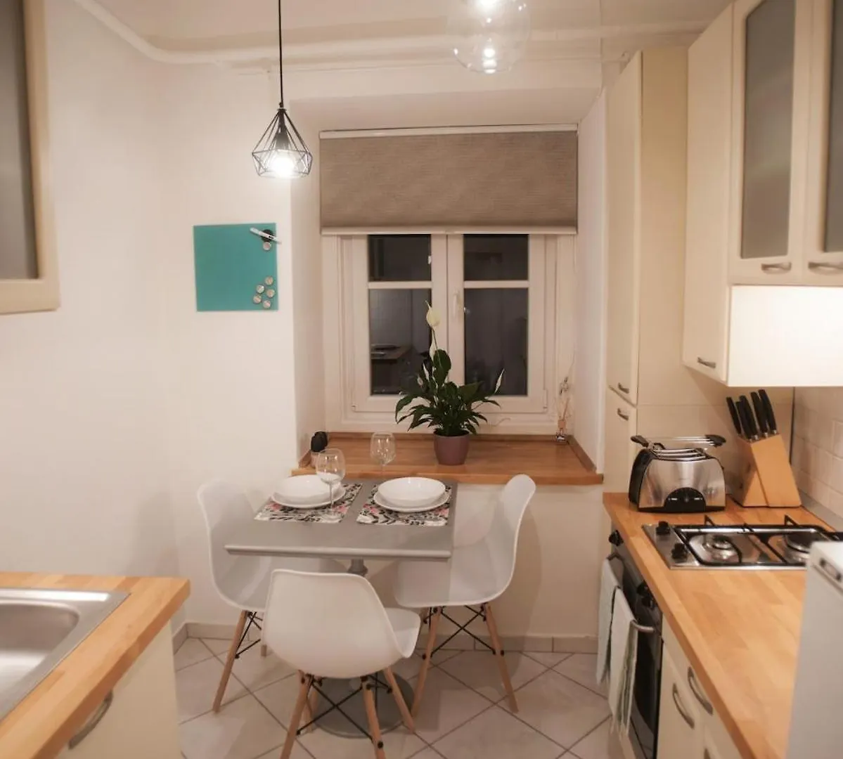 Apartment Palace District, Leisurely Nest In Crowded Dwntwn Budapest